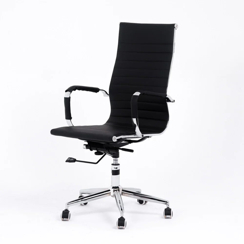Lean Chair