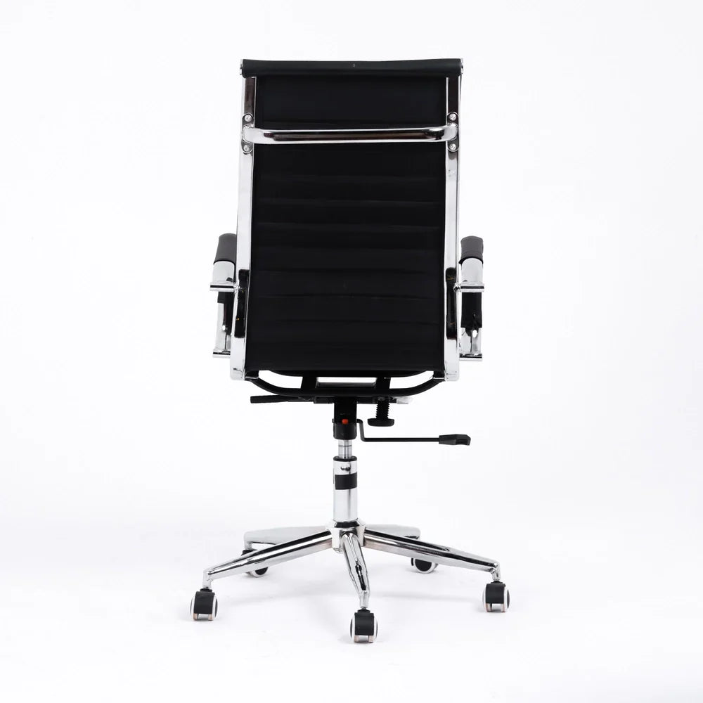 Lean Chair